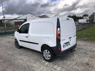Damaged car Renault Kangoo 1.5 DCI  3 PLACES 2021/3