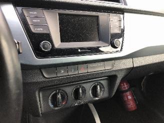 Skoda Fabia combi  1.0 picture 19