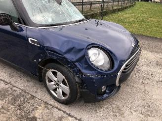 Mini Clubman ONE  D picture 17