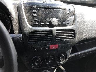 Opel Combo 1.6 CDTI picture 14