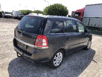 Damaged car Opel Zafira 1.7 CDTI  7 PLACES 2013/1