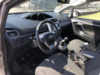 Toyota Verso 1.6 D4D picture 5