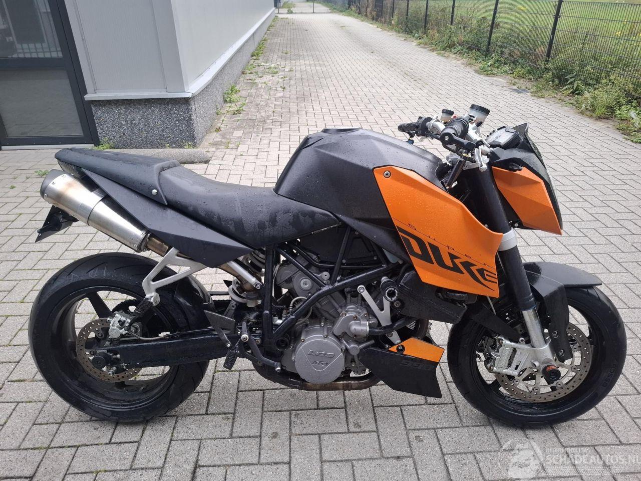 KTM 990 Super Duke 