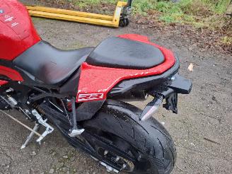 BMW S1000RR  picture 12