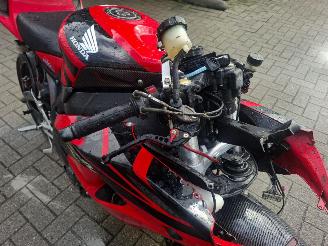 Honda CBR 1000  picture 9