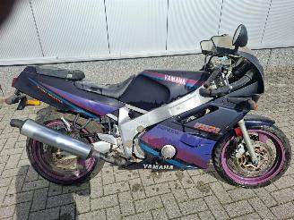  Yamaha FZR 600  1993/1