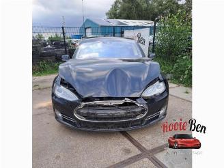 rozbiórka samochody osobowe Tesla Model S Model S, Liftback, 2012 70D 2016/4