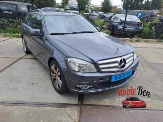 Coche siniestrado Mercedes C-klasse C Estate (S204), Combi, 2007 / 2014 2.2 C-220 CDI 16V BlueEfficiency 2010/10