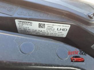 Volvo V-40 V40 (MV), Hatchback 5-drs, 2012 / 2019 2.0 D3 16V picture 21