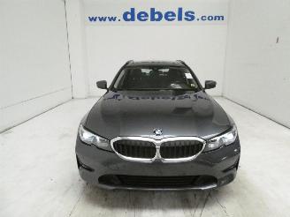 Damaged car BMW 3-serie  2021/4