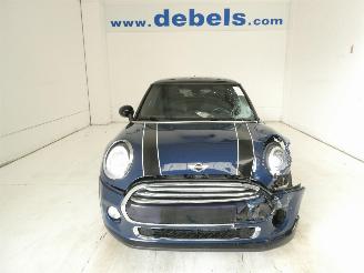 Schadeauto Mini Cooper 1.5D COOPER D 2015/9