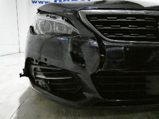 Peugeot 308 II GT LINE picture 10