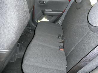 Peugeot 108 ACCESS picture 20