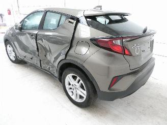 Toyota C-HR  picture 8