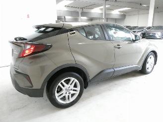Toyota C-HR  picture 10
