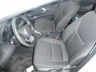 Toyota Yaris 1.5 picture 21