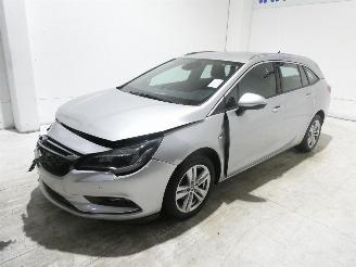 Opel Astra 1.6D INNOVATION picture 4