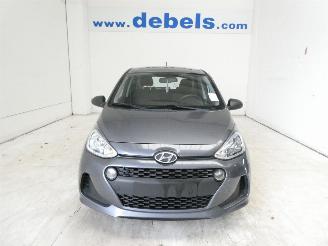 Schadeauto Hyundai I-10 I 10 AIR 2018/2