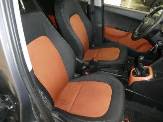 Hyundai I-10 I 10 AIR picture 18