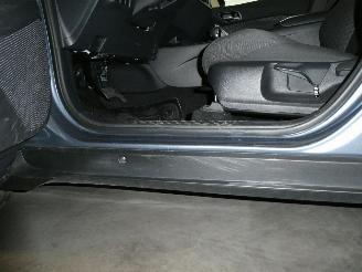 Toyota C-HR  picture 10