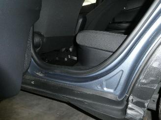 Toyota C-HR  picture 13