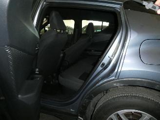 Toyota C-HR  picture 12