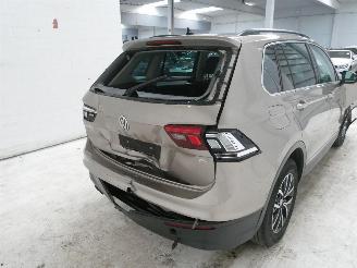 Volkswagen Tiguan COMFORTLINE picture 10
