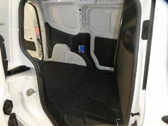 Ford Transit COURIER picture 21