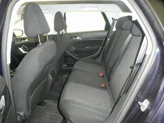 Peugeot 308 II SW STYLE picture 16
