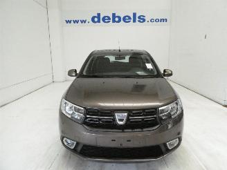Schadeauto Dacia Sandero LAUREATE 2019/4