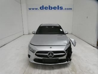 Vaurioauto  passenger cars Mercedes A-klasse 180 D 2021/10