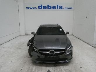 krockskadad bil auto Mercedes Cla-klasse 200 D 2019/3
