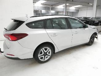 Ford Focus 1.0 HYBRIDE TREND picture 9