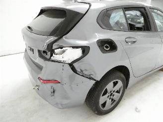 BMW 1-serie HATCH I picture 8