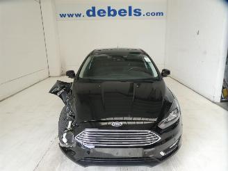 krockskadad bil auto Ford Focus TITANIUM 2017/9