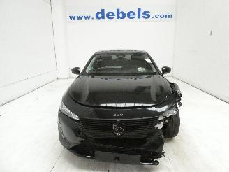 Damaged car Peugeot 308 1.5D   III ALLURE 2022/7