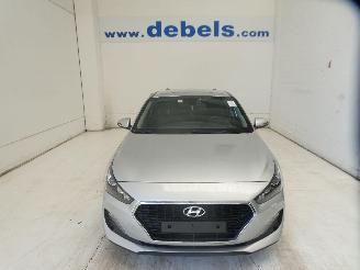 skadebil auto Hyundai I-30 FASTBACK 2020/2