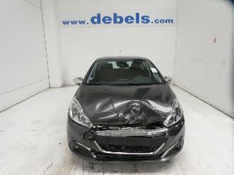 skadebil auto Peugeot 208 ALLURE 2016/3