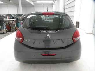 Peugeot 208 ALLURE picture 7