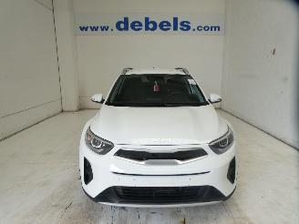 Vaurioauto  passenger cars Kia Stonic  2025/4