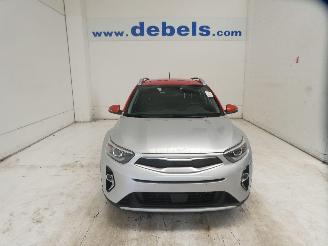 Unfallwagen Kia Stonic  2023/4