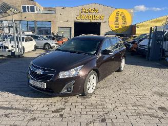skadebil auto Chevrolet Cruze WAGON 1.7TD LT+ 2014/1