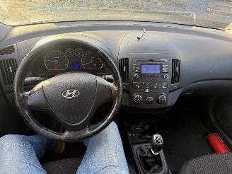 Hyundai I-30 1.4I COMFORT picture 6