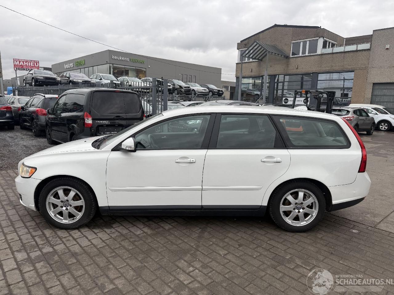 Volvo V-50 1.6D