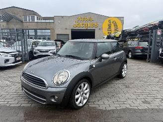 krockskadad bil auto Mini One 1.6D COOPER 2010/2