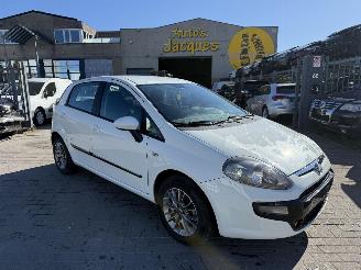krockskadad bil auto Fiat Punto 1.3 MULTIJET 2011/4