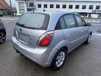Kia Rio 1.4I EASY picture 8