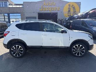Damaged car Nissan Qashqai 1.5 DCI 2013/1
