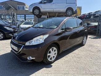  Peugeot 208 1.2I 3P 2013/8