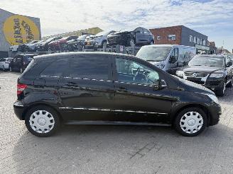 Mercedes B-klasse  picture 2